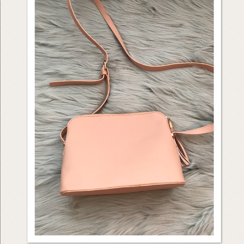 Crossbody purse